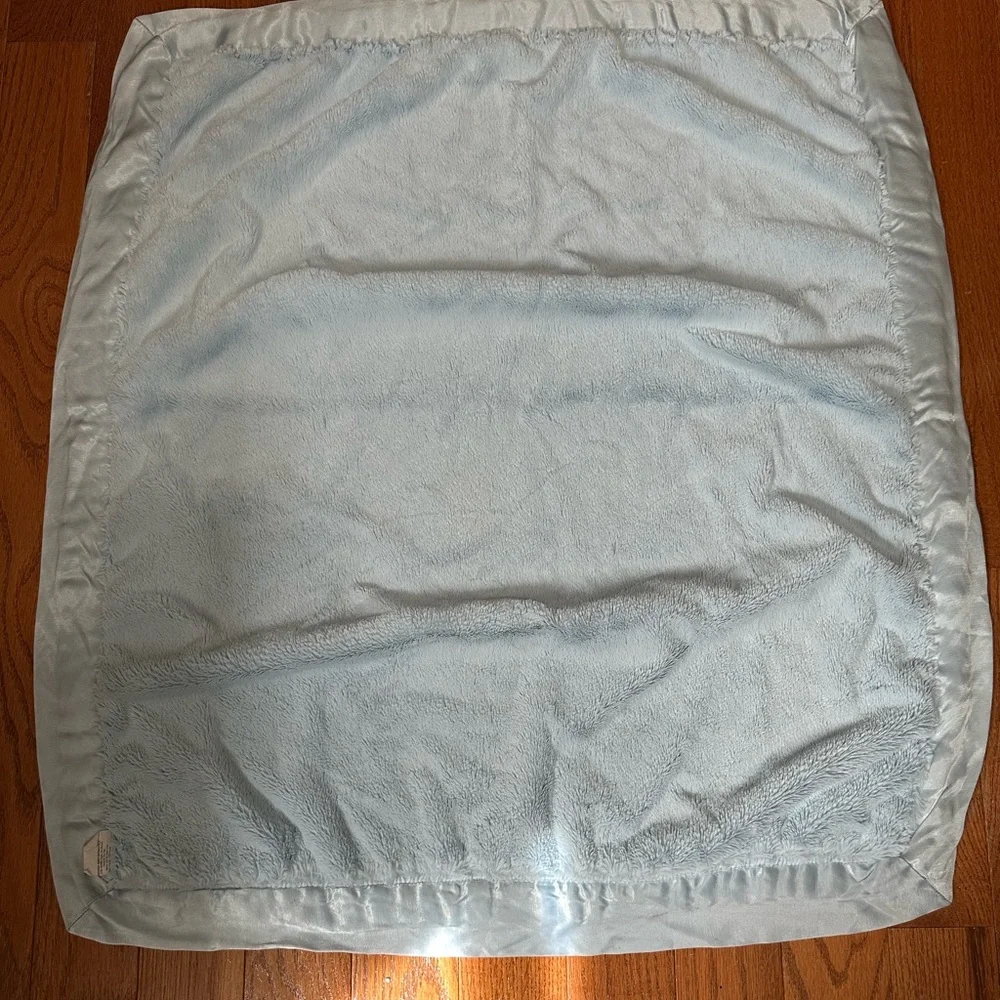 Little Giraffe Luxe Baby Blanket Blue Satin Trim 30x35 Faux Fur Made USA
